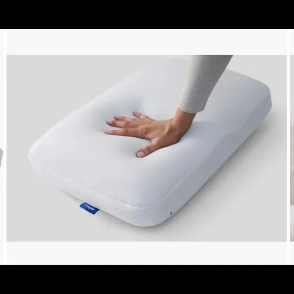 Casper NIB Set of 2 Hybrid Pillows Standard Size